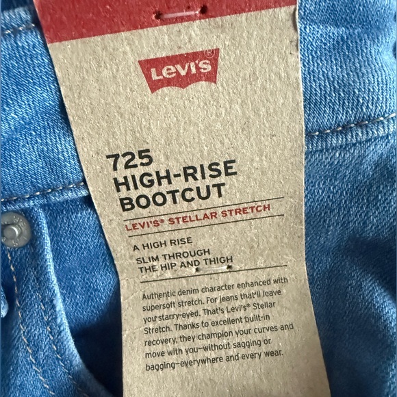 Levi's NWT 725 High-Rise Bootcut Jeans - Picture 7 of 9